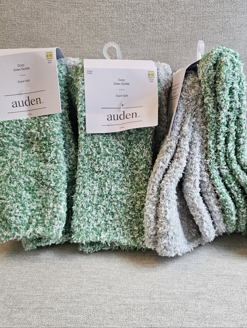 NWT- Auden Super Soft Crew Socks- 2 Pack- Green/Gray